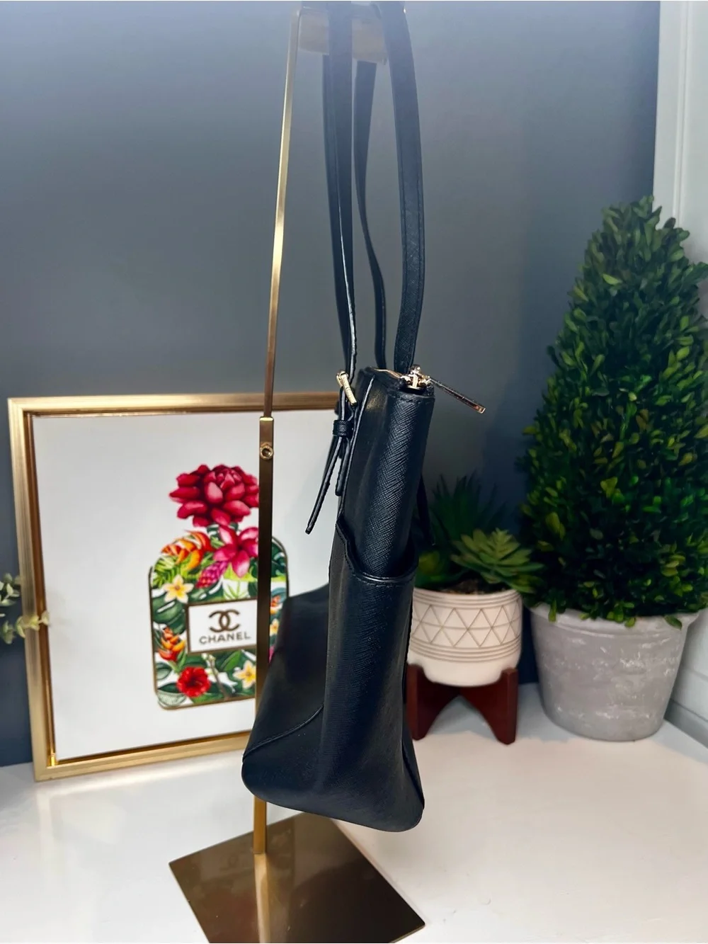Michael Kors Jet Set Top-Zip Saffiano Leather Tote in black